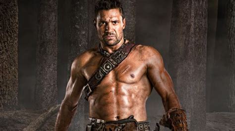 manu bennett naked|Male celebrity Manu Bennett shows his nude muscle ass